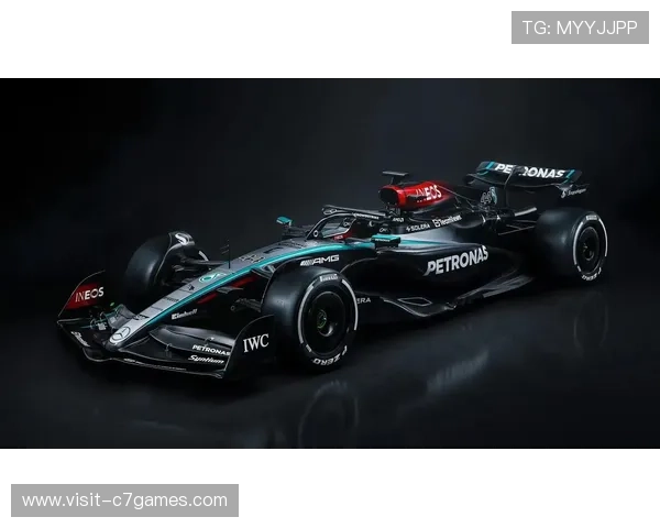 新赛季F1车队阵容重大变动引发激烈竞争与技术革新热议持续关注