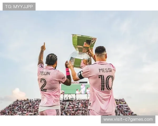 梅西加盟迈阿密国际首战精彩表现助队逆袭夺胜