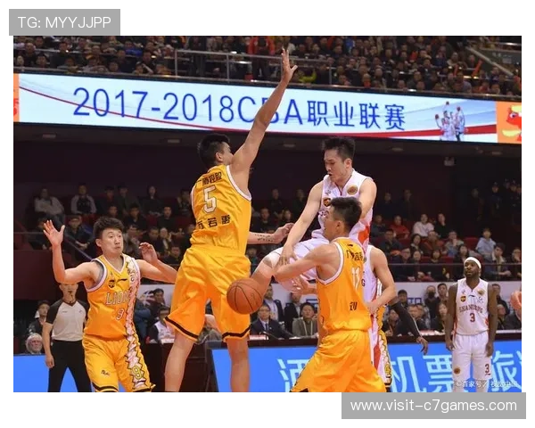 CBA季后赛激战正酣各队冲刺总决赛精彩瞬间回顾