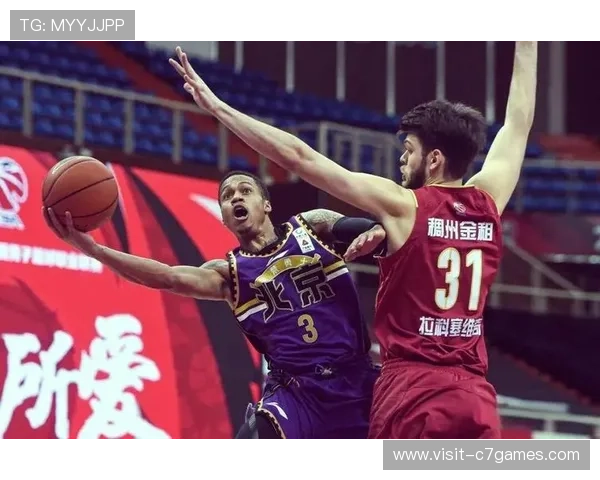 中国篮球联赛新赛季开战 各队明星球员激烈争夺冠军 中国篮球联赛新赛季开战 各队明星球员激烈争夺冠军