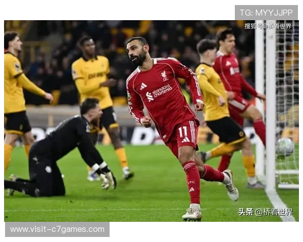 曼联逆转利物浦夺英超关键胜利球迷热议战术变化 曼联逆转利物浦夺英超关键胜利球迷热议战术变化