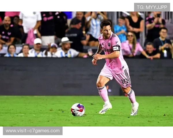 梅西重返巴萨传闻再起 球迷期待归巢之战是否成真